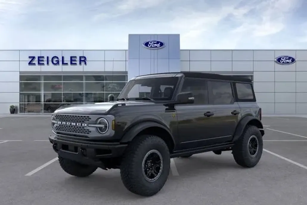 2025 Ford Bronco Badlands photo 1