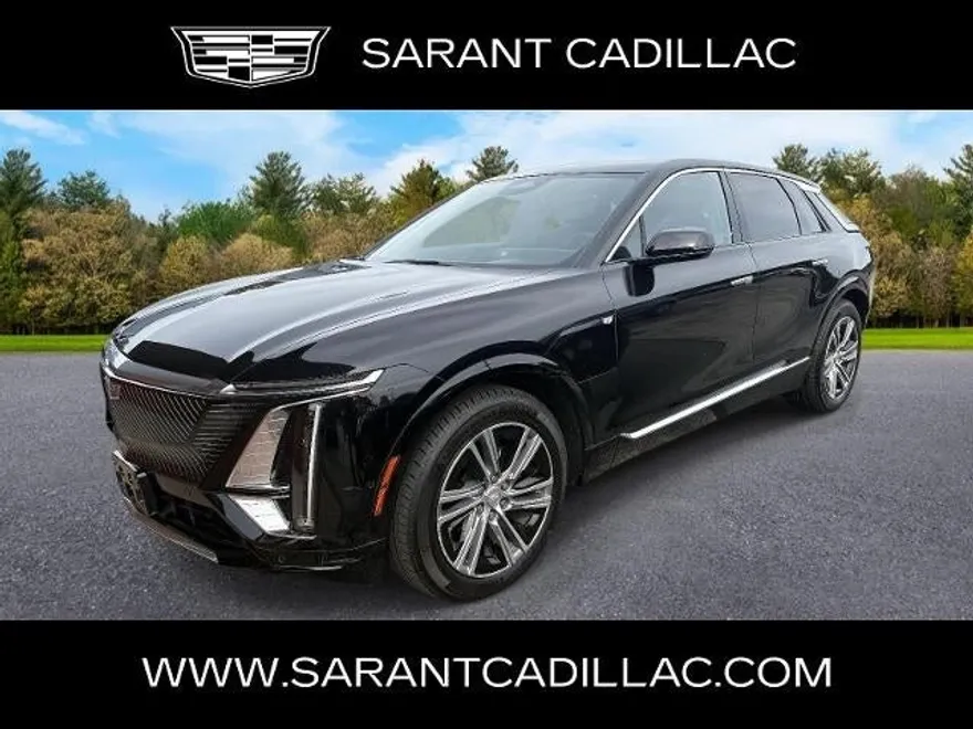 2024 Cadillac Lyriq Luxury photo 1