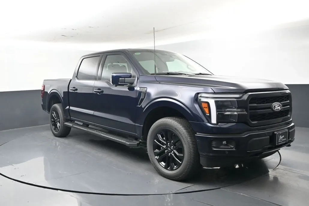2025 Ford F-150 Lariat photo 1