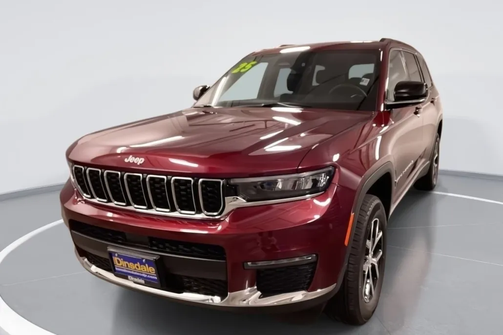 2025 Jeep Grand Cherokee Limited photo 1