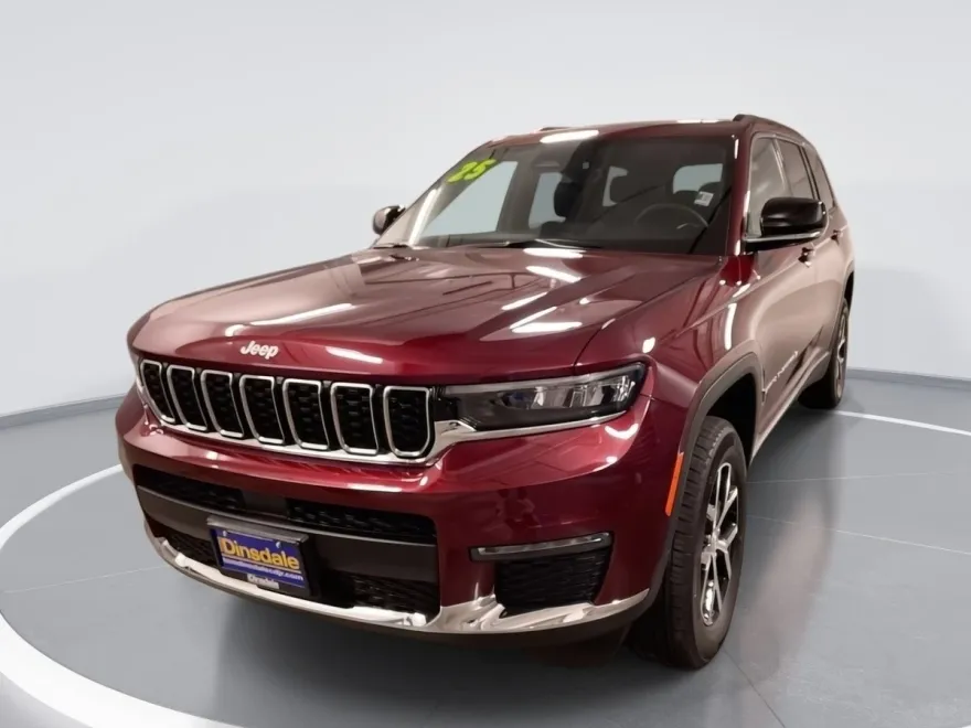 2025 Jeep Grand Cherokee Limited photo 1
