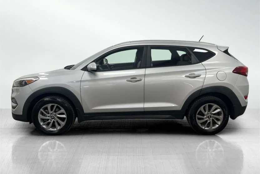 2016 Hyundai Tucson SE photo 1