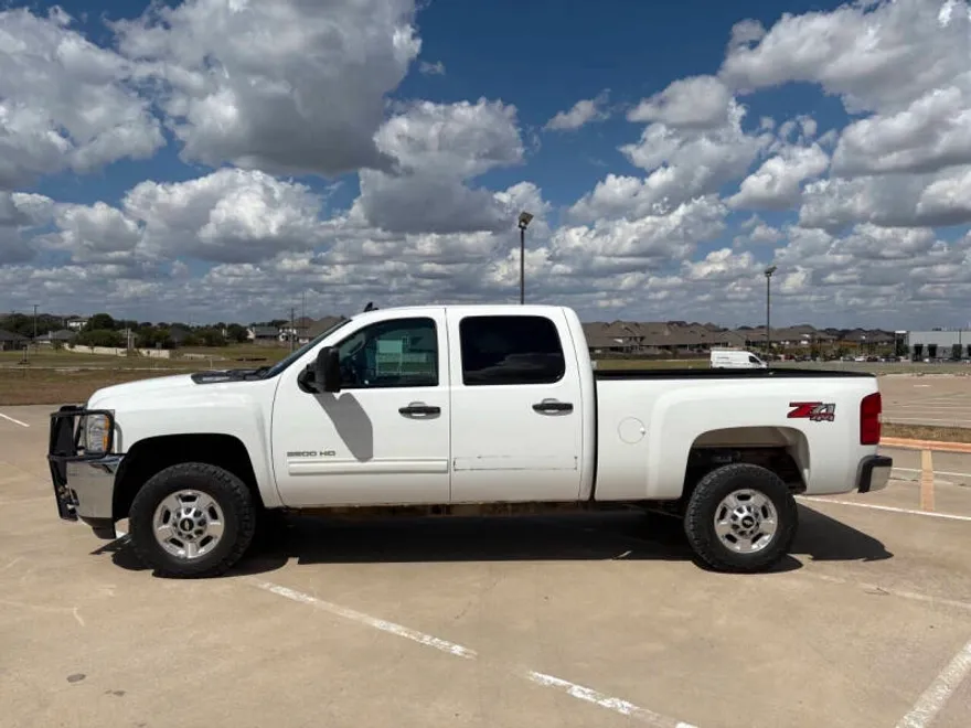 2012 Chevrolet Silverado 2500HD LT photo 1
