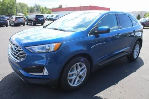 2022 Ford Edge SEL photo 1