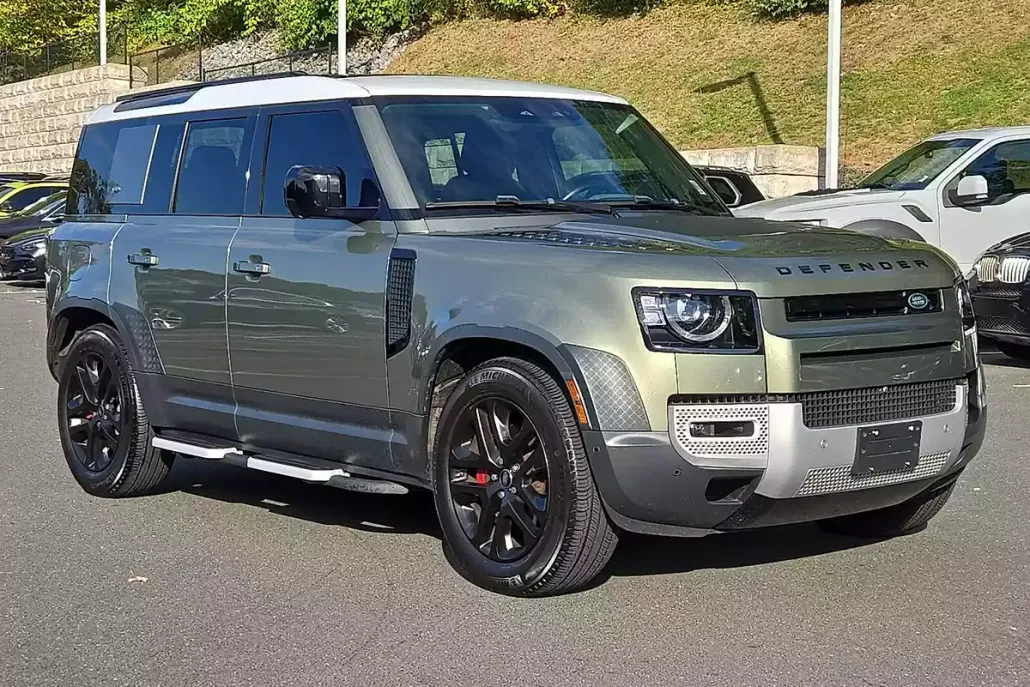 2020 Land Rover Defender 110 photo 1