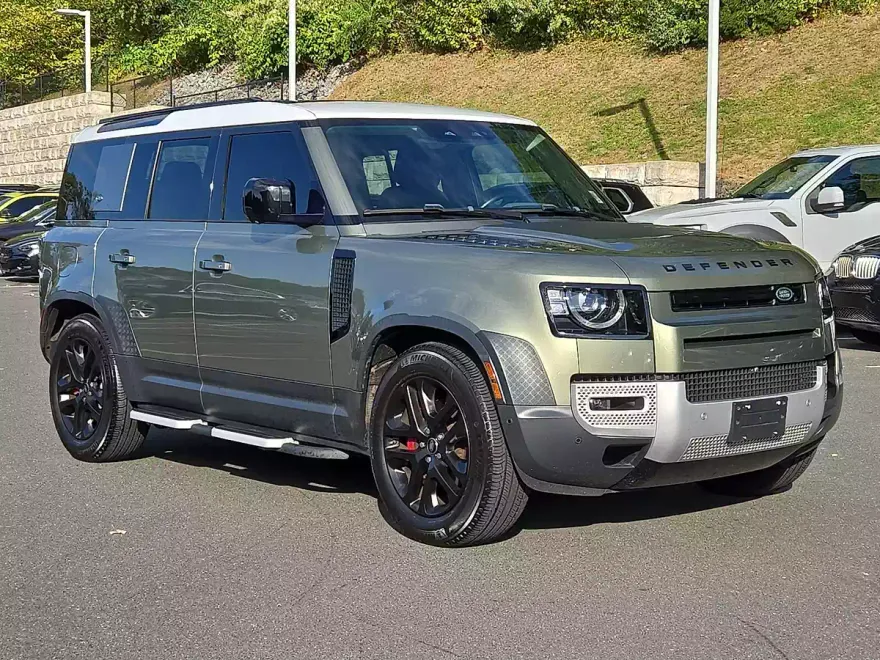 2020 Land Rover Defender 110 photo 1