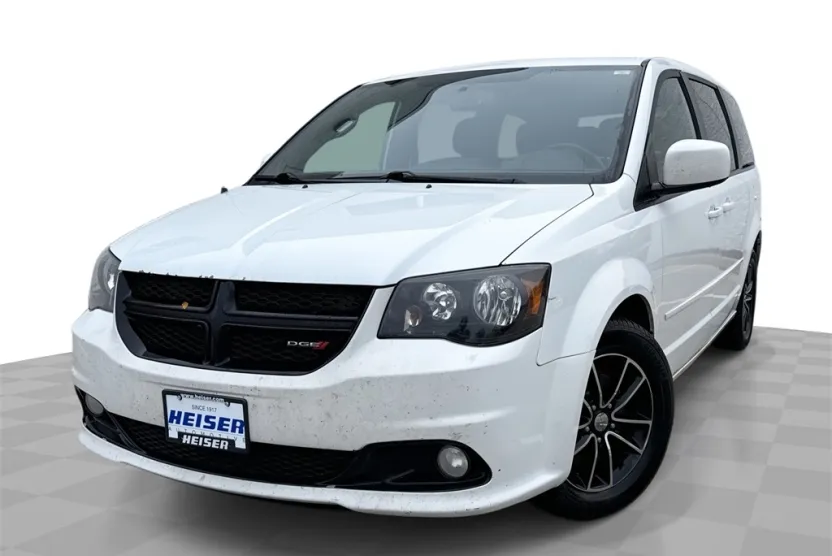 2016 Dodge Grand Caravan SXT photo 1