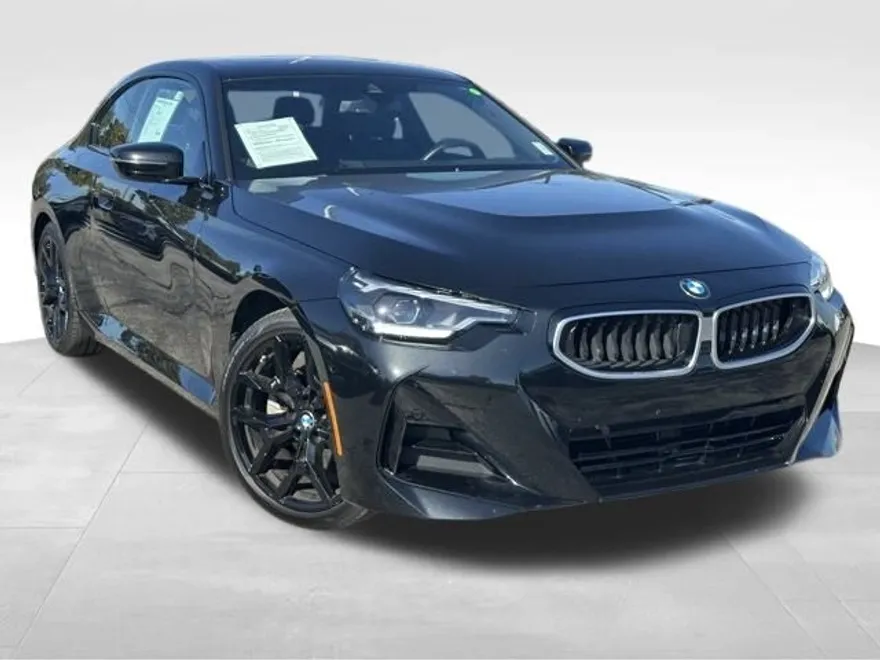 2025 Bmw 230i xDrive photo 1