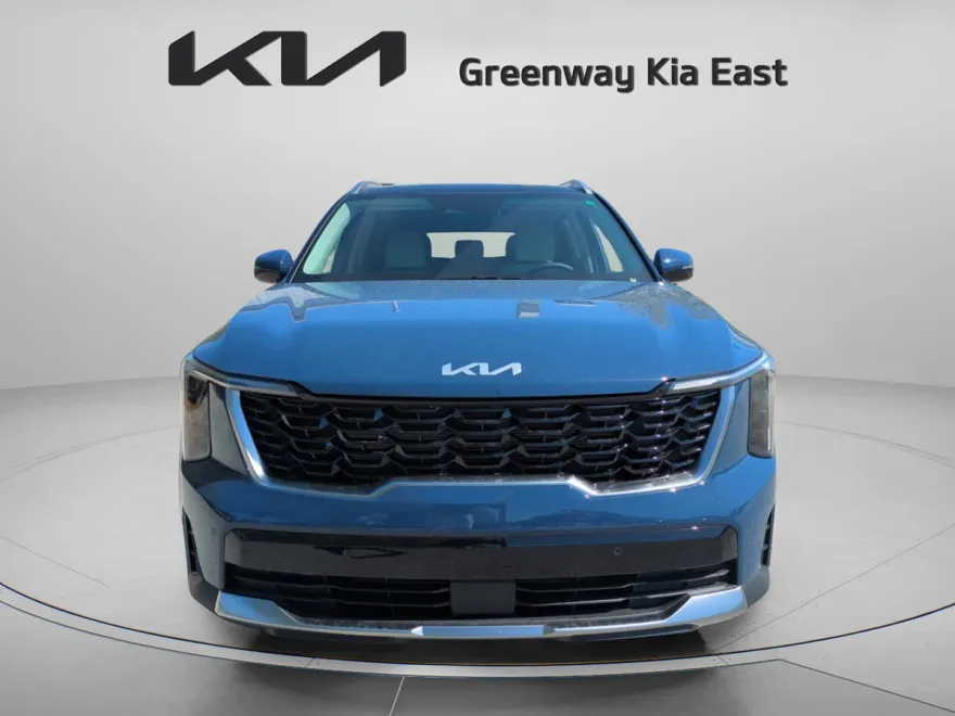 2025 Kia Sorento S photo 1