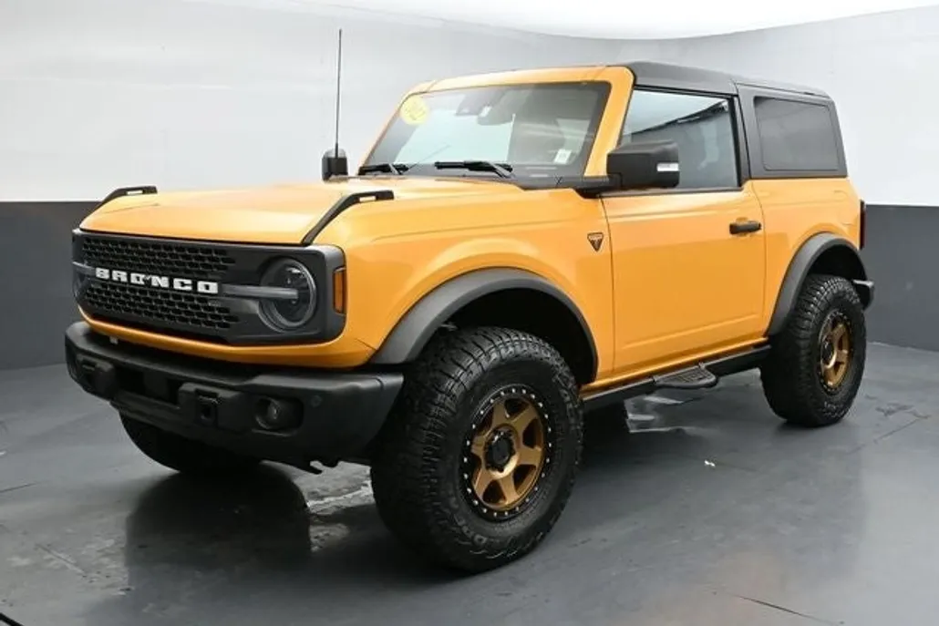 2022 Ford Bronco Badlands photo 1