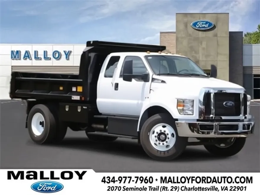 2024 Ford F-650 photo 1