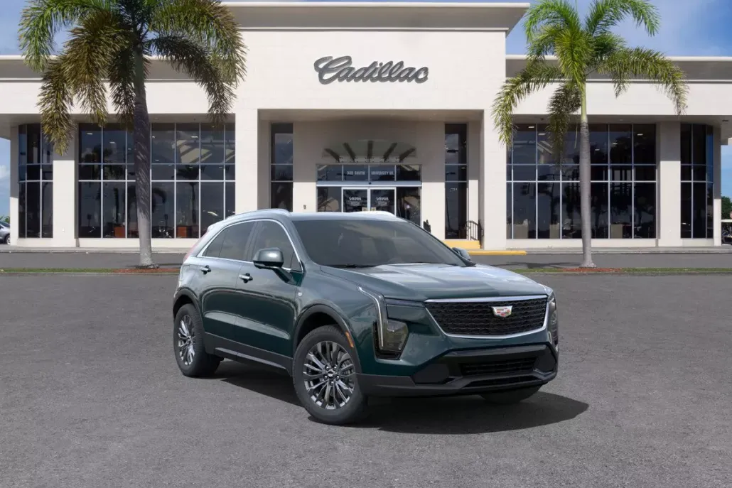 2025 Cadillac XT4 Premium Luxury photo 1
