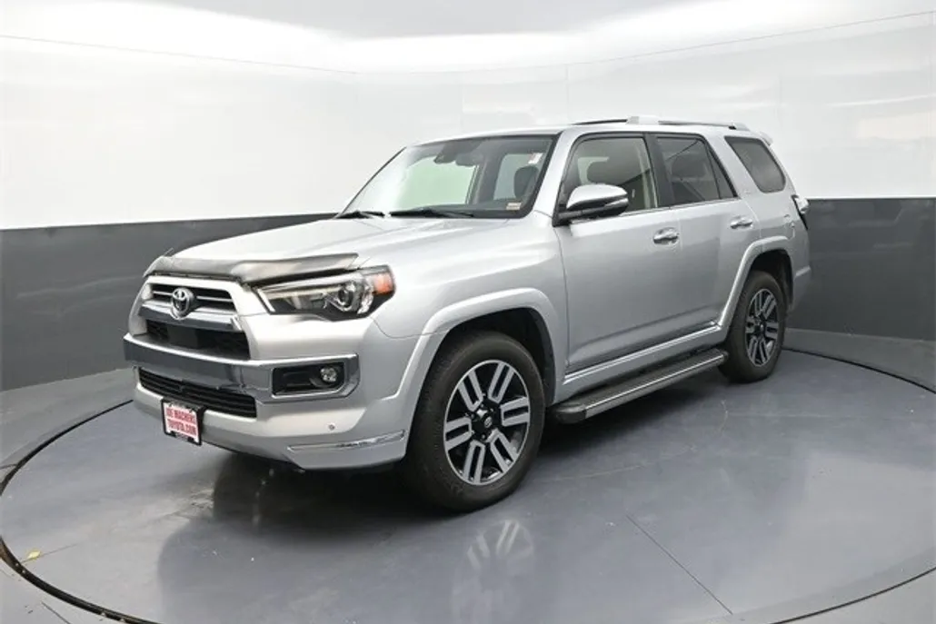 2023 Toyota 4Runner Limited photo 1