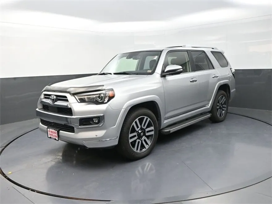 2023 Toyota 4Runner Limited photo 1