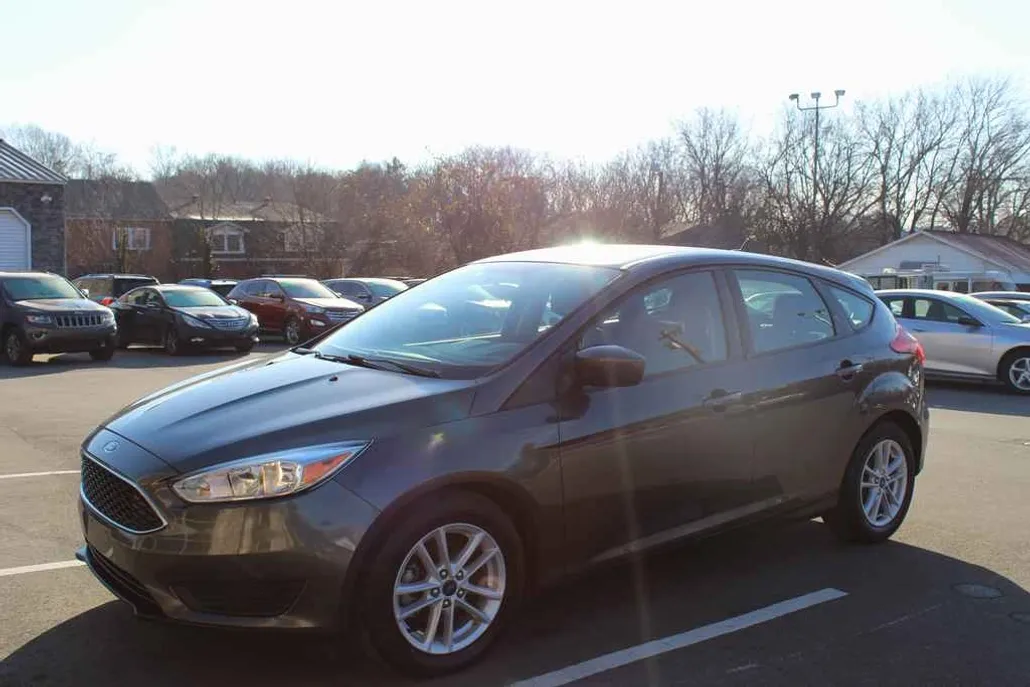 2018 Ford Focus SE photo 1