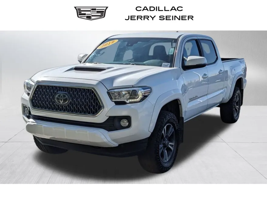 2019 Toyota Tacoma SR5 Long Bed photo 1