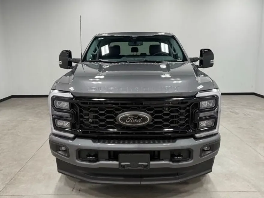 2026 Ford F-250 photo 1