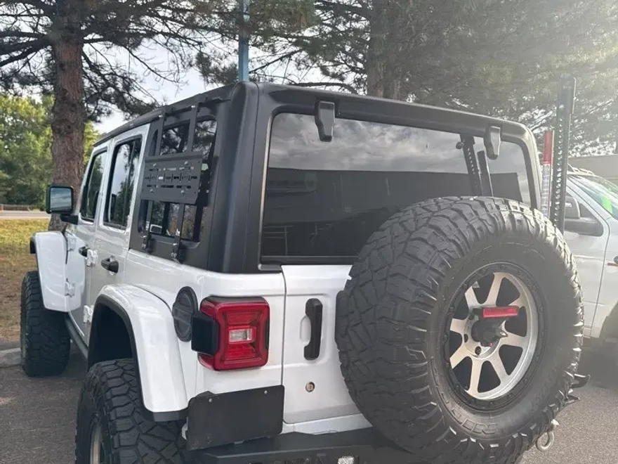2020 Jeep Wrangler Unlimited Rubicon photo 1