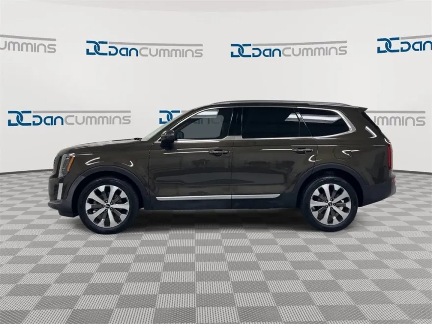 2021 Kia Telluride S photo 1