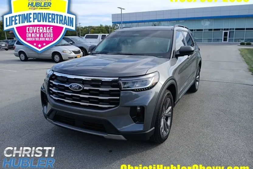 2025 Ford Explorer photo 1