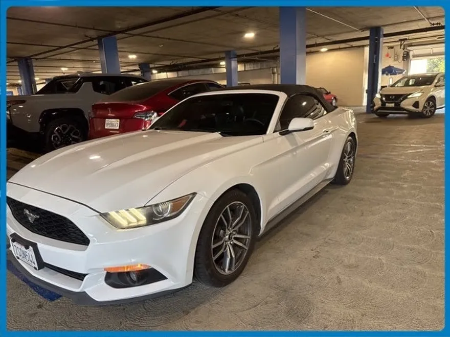 2017 Ford Mustang EcoBoost Premium photo 1