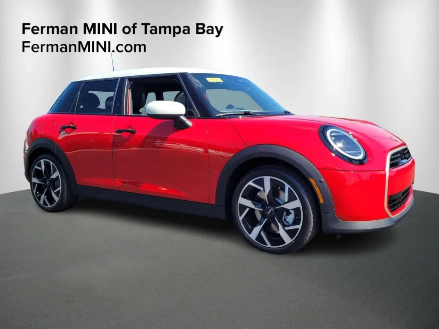2026 Mini Cooper 4 Door Hardtop Signature photo 1