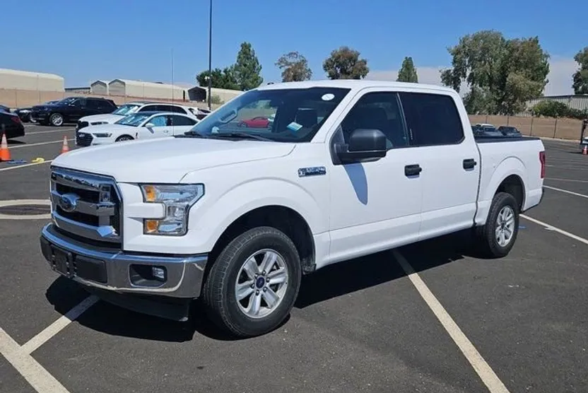 2017 Ford F-150 XLT photo 1