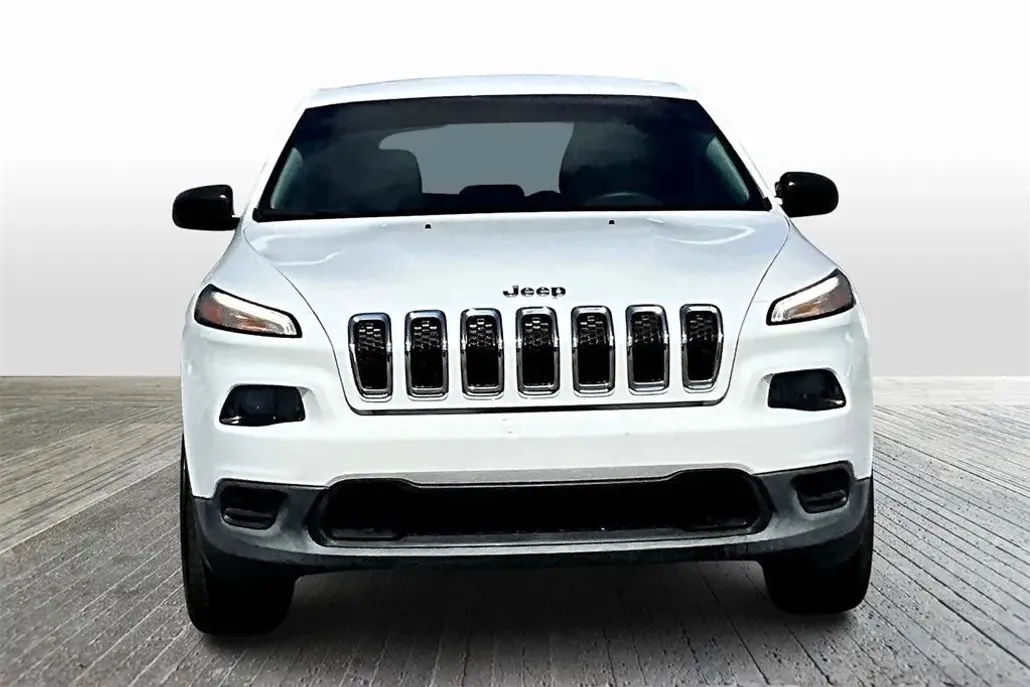 2016 Jeep Cherokee Sport photo 1