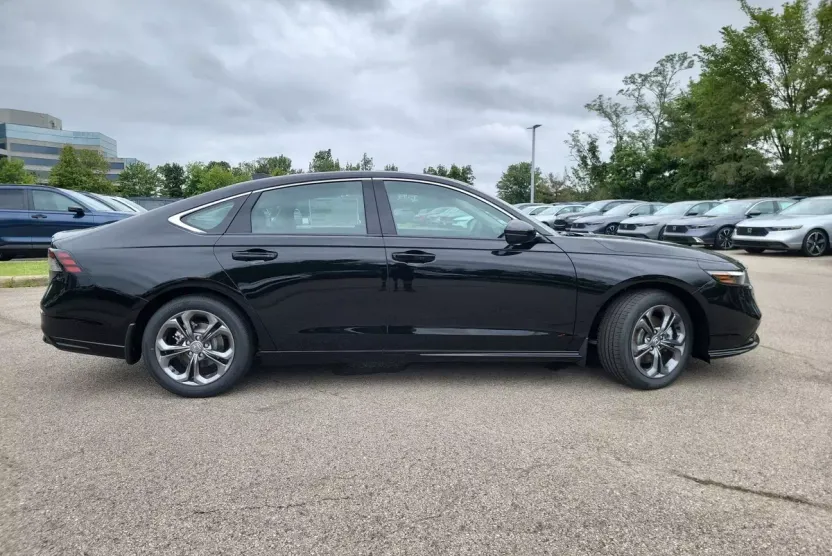 2025 Honda Accord Hybrid EX-L photo 1