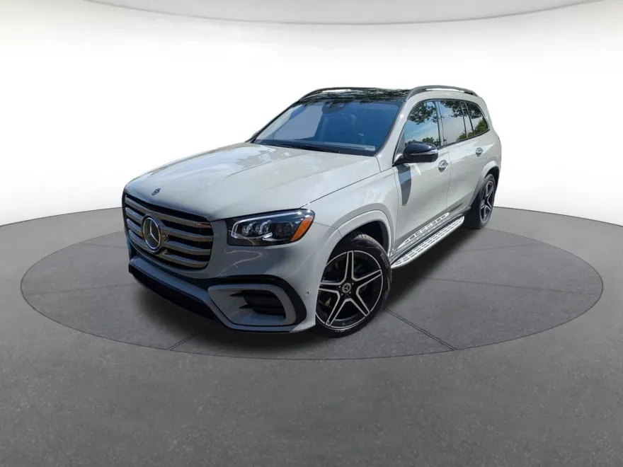 2026 Mercedes Benz GLS 450 4MATIC photo 1