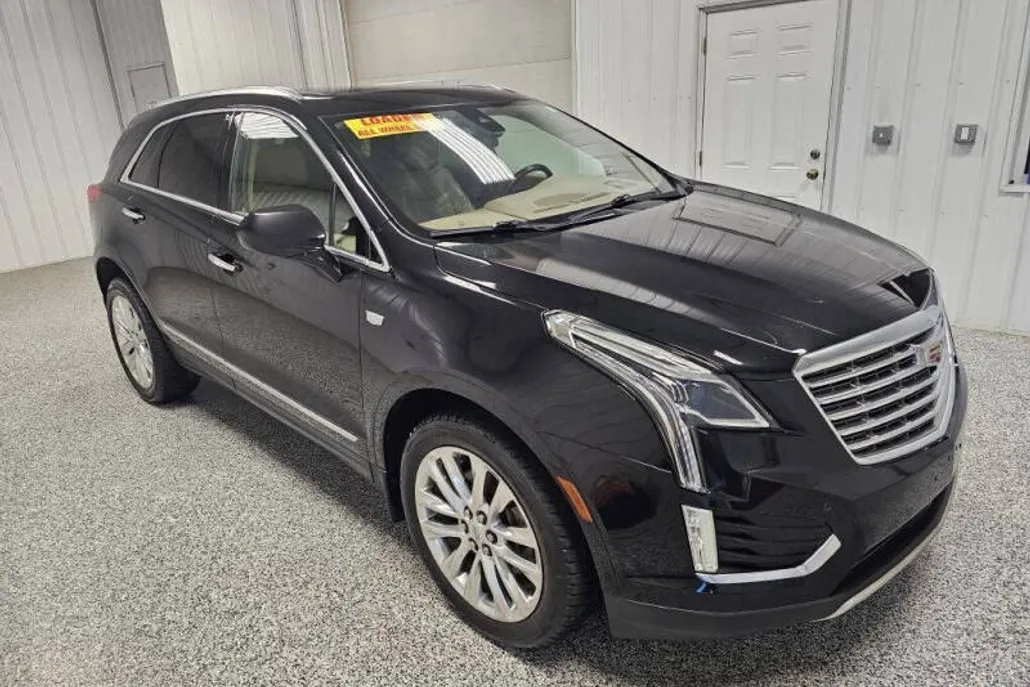 2017 Cadillac XT5 Platinum photo 1