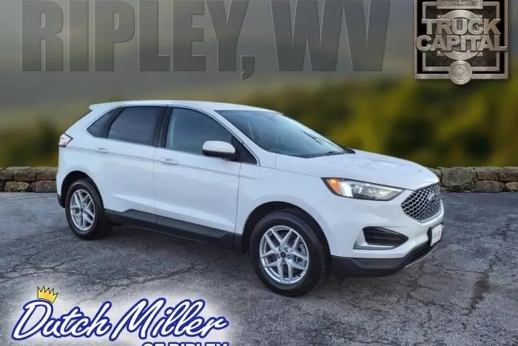 2023 Ford Edge SEL photo 1
