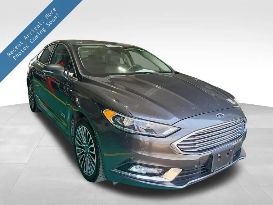 2017 Ford Fusion Energi SE photo 1