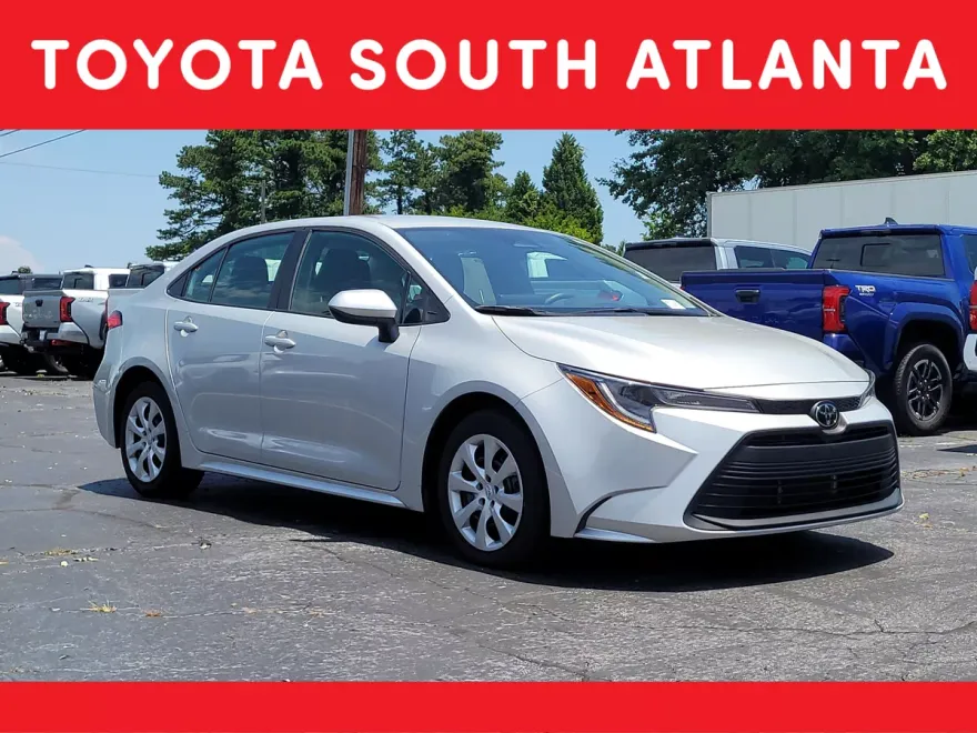 2024 Toyota Corolla LE photo 1
