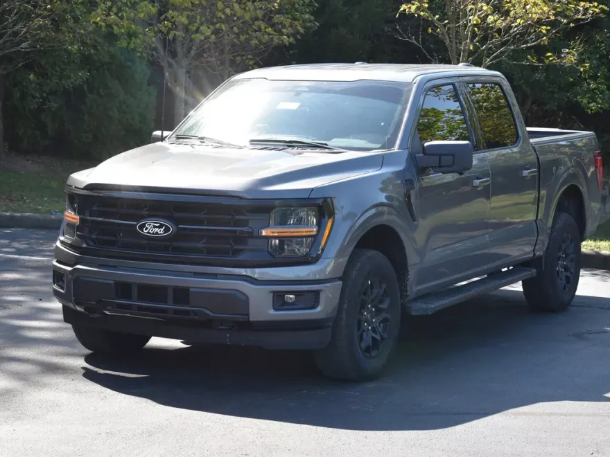 2024 Ford F-150 XLT photo 1