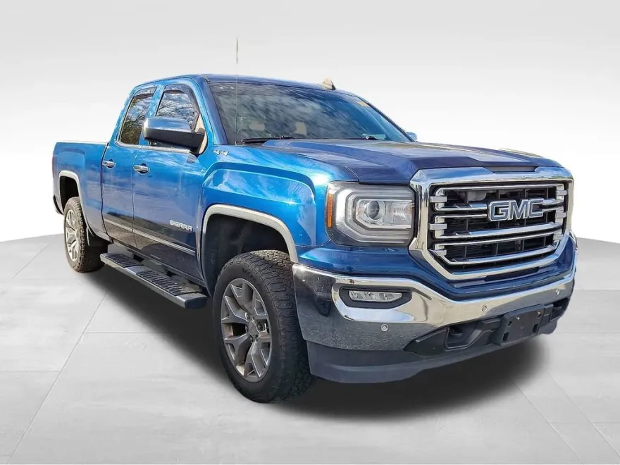 2017 Gmc Sierra 1500 SLT photo 1