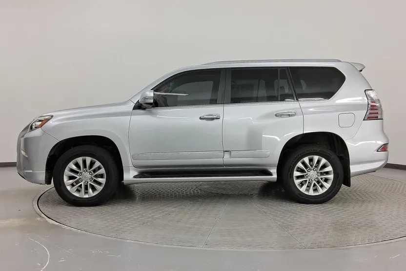 2016 Lexus GX 460 photo 1