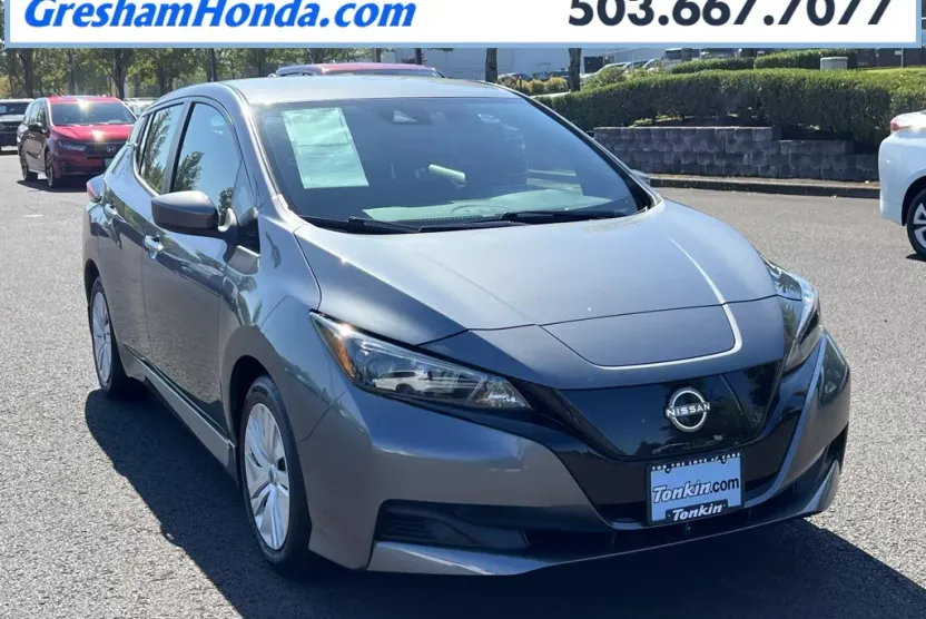 2024 Nissan Leaf S photo 1