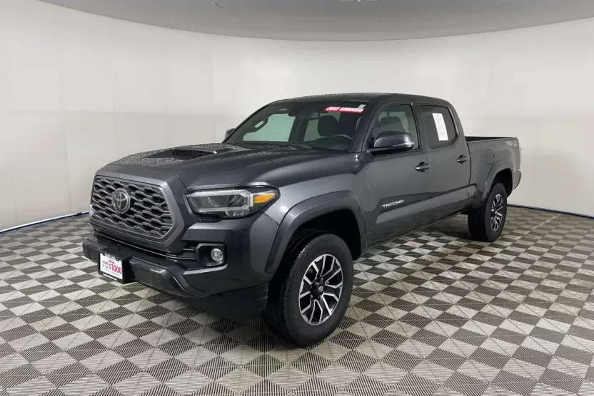 2023 Toyota Tacoma TRD Sport V6 photo 1