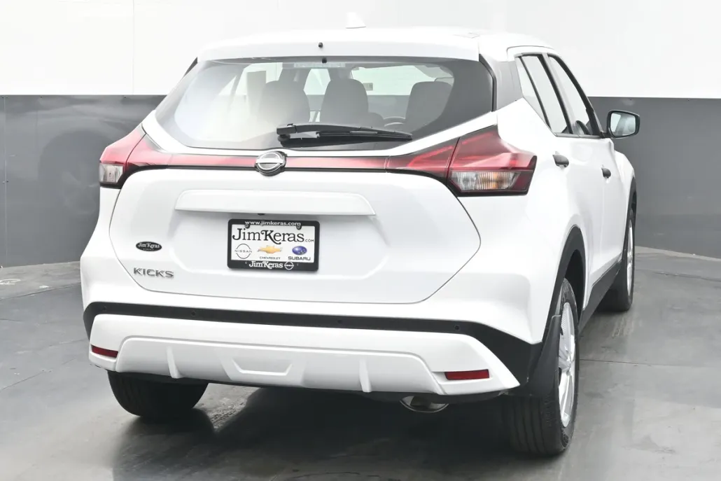 2024 Nissan Kicks S photo 1