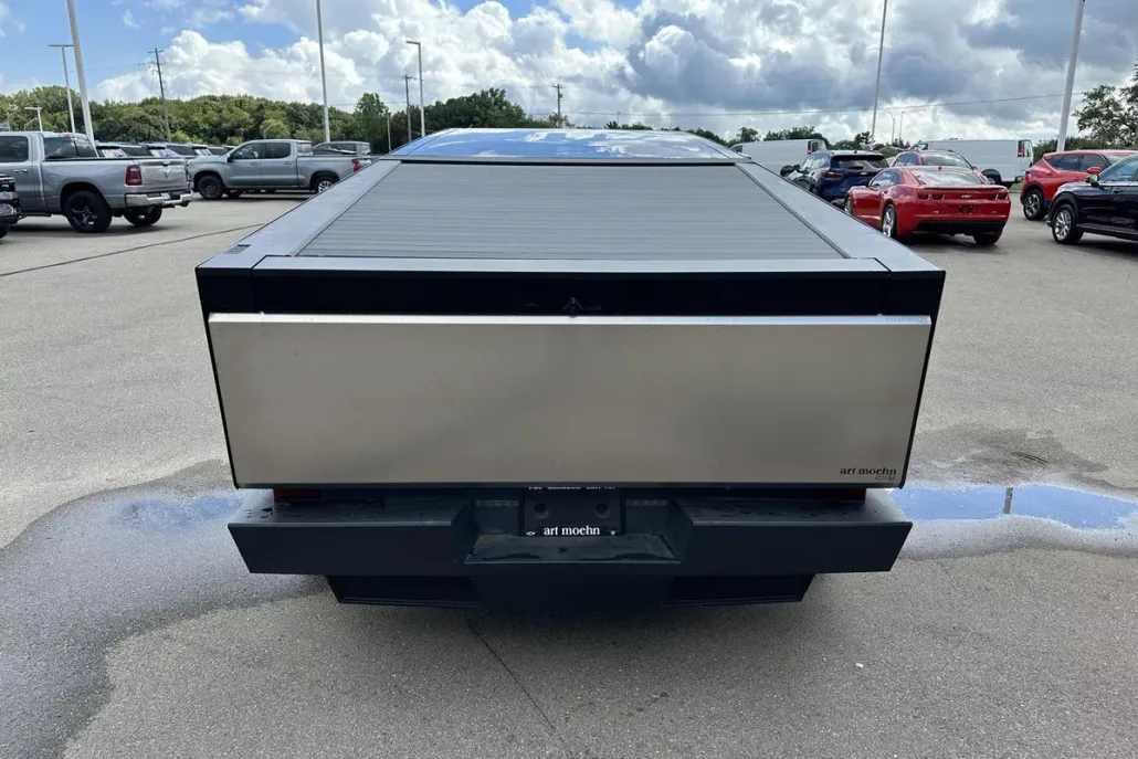 2024 Tesla Cybertruck All-Wheel Drive photo 1
