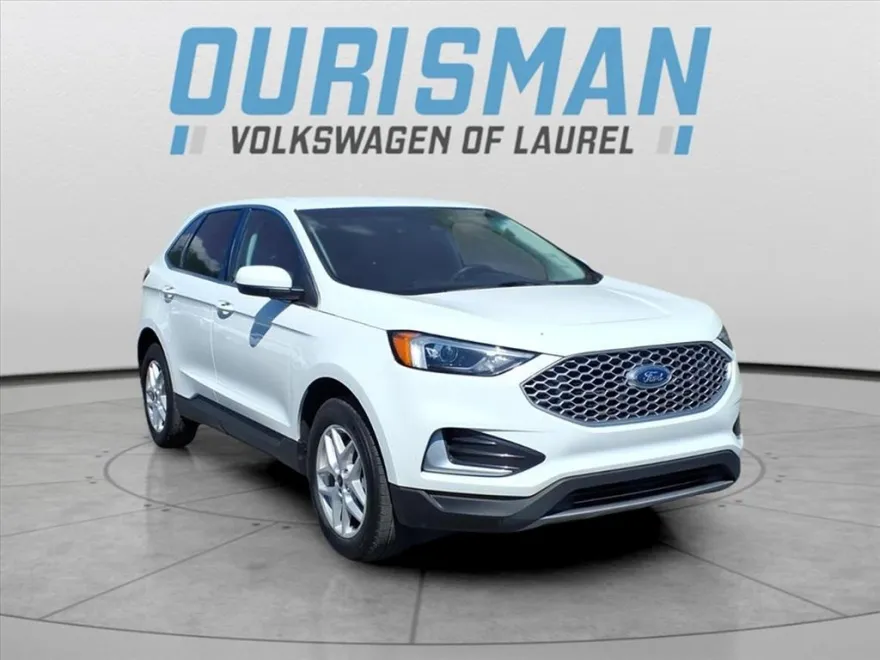 2024 Ford Edge SEL photo 1