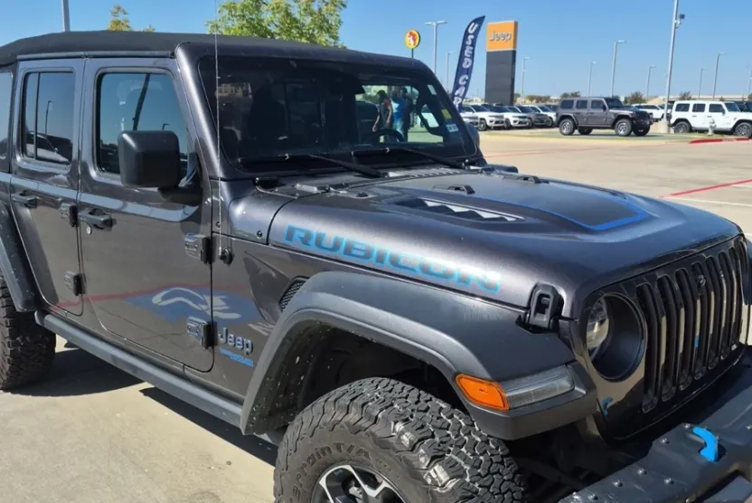 2022 Jeep Wrangler 4xe Unlimited Rubicon photo 1