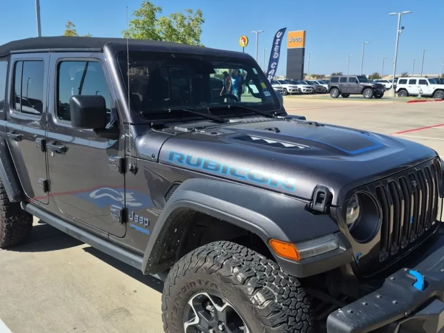 2022 Jeep Wrangler 4xe Unlimited Rubicon photo 1