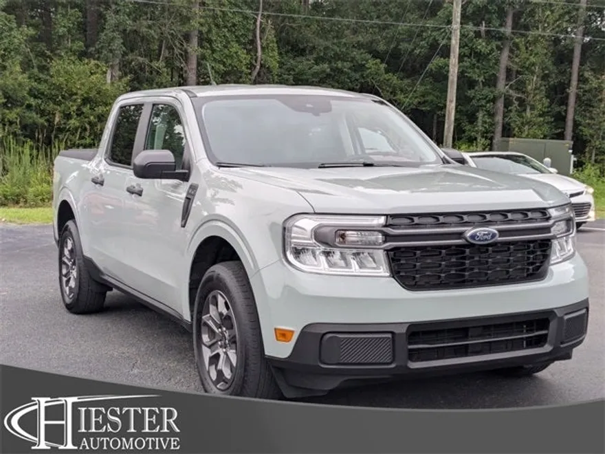 2024 Ford Maverick XLT photo 1