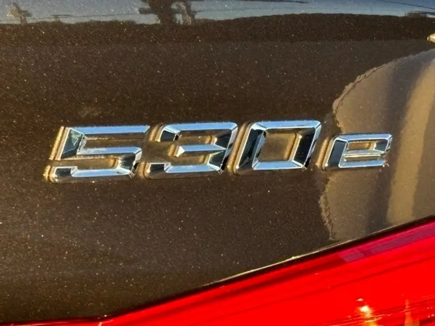 2018 Bmw 530e Sedan photo 1