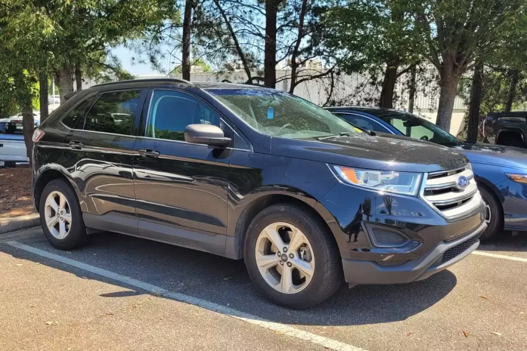2017 Ford Edge SE photo 1