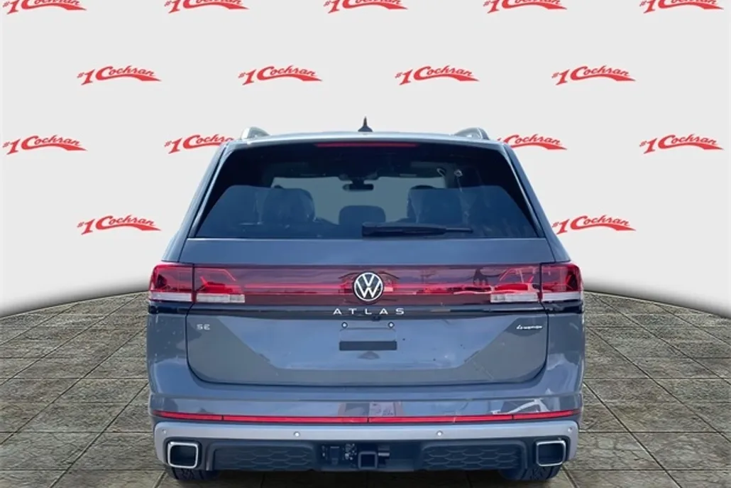 2025 Volkswagen Atlas Peak Edition SE photo 1