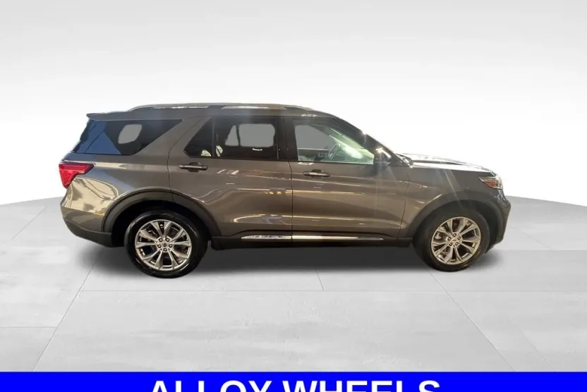 2023 Ford Explorer Limited photo 1