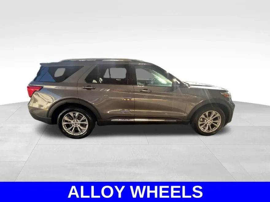 2023 Ford Explorer Limited photo 1